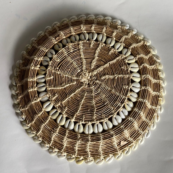 round woven straw dish basket cowrie shells catch all boho beach decor accents - Picture 3 of 6